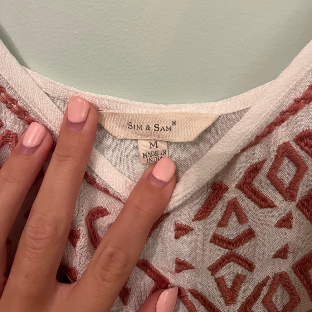 White patterned tank - Picture 7 of 7